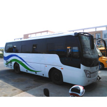 Luxury Cheap 8.5m Passenger Bus with Yuchai Rear Engine and 39 Seats